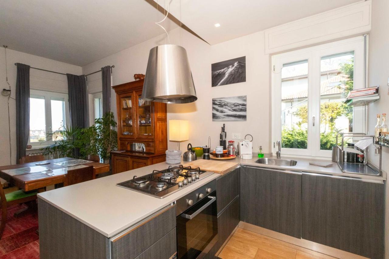 Charming Apartment With Parking! تورينو المظهر الخارجي الصورة