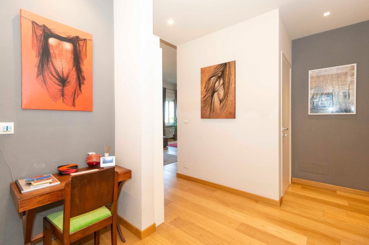 Charming Apartment With Parking! تورينو المظهر الخارجي الصورة